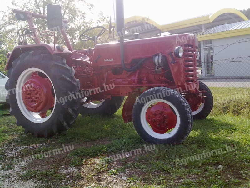 Eladó traktor