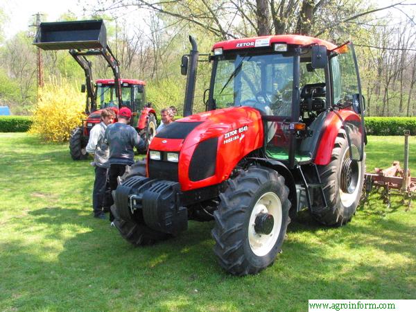 Traktor Bemutató: Zetor Proxima Plus - Nyíregyháza 2007.04.12
